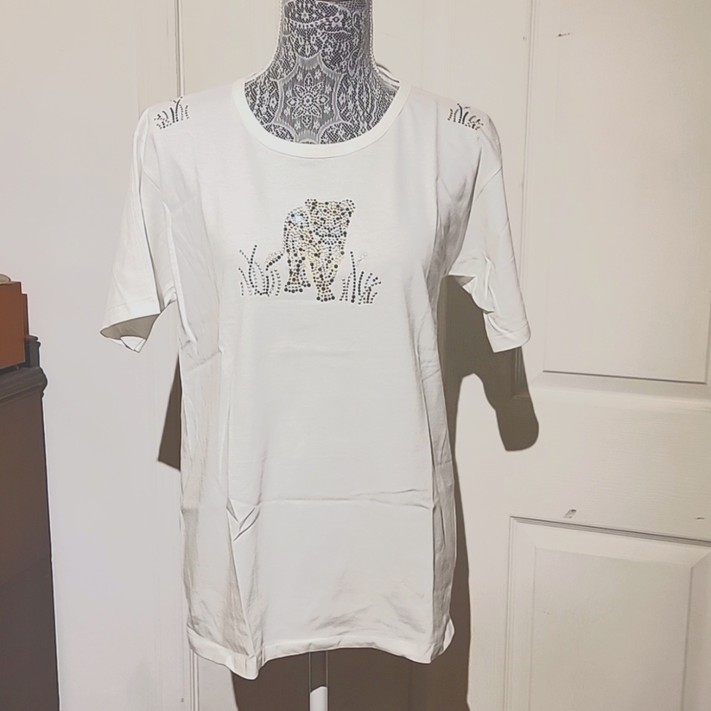 Christine Alexander White with Sparkly Beaded Lion T Shirt Med Crew Neck
